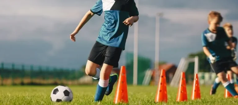 Consejos para destacar en las pruebas de selección de equipos de fútbol sin experiencia previa